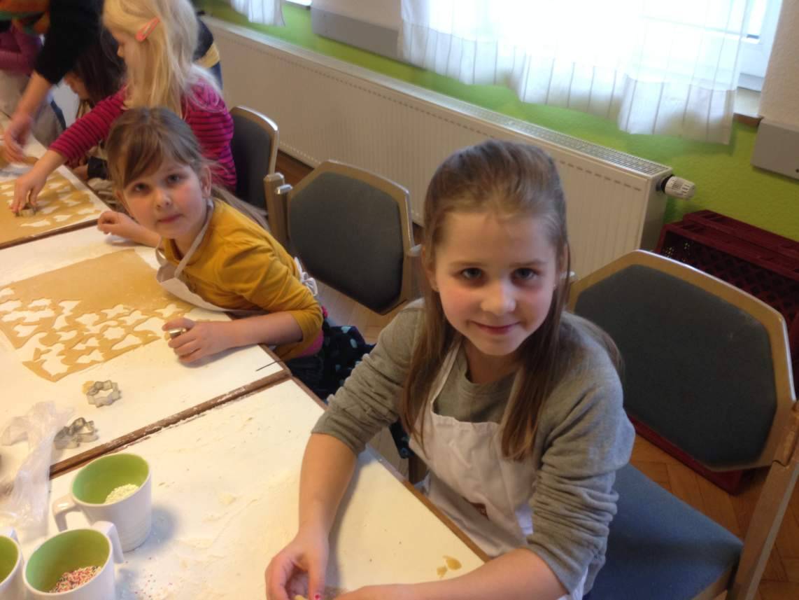 plaetzchenbacken kantorei 2014 007 20141208 1778116103 20170417 1634746046