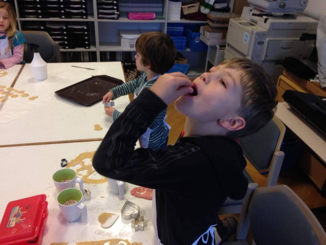 plaetzchenbacken kantorei 2014 011 20141208 1015333814 20170417 1178184335