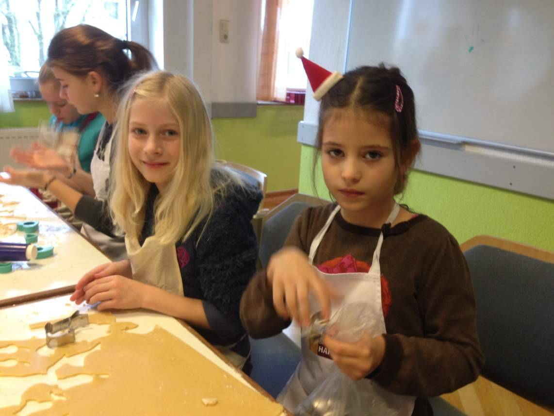 plaetzchenbacken kantorei 2014 016 20141208 2000486027 20170417 1798685234